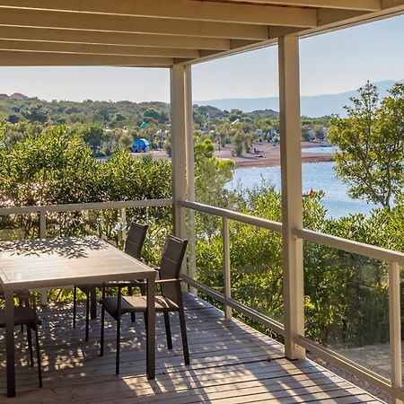 Mobile Homes Camping Omišalj Eksteriør bilde