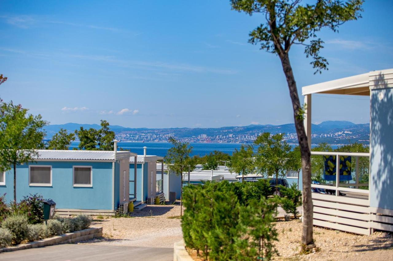 Mobile Homes Camping Omišalj Eksteriør bilde