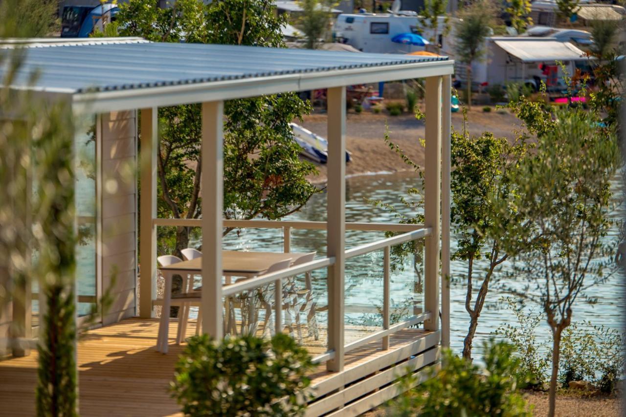Mobile Homes Camping Omišalj Eksteriør bilde
